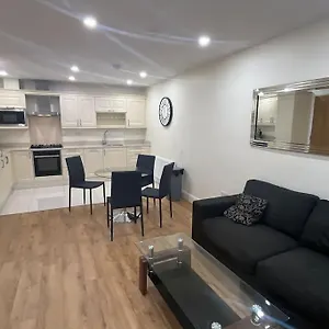  Apartment Beach Gem 5 Adult Spaces Plus Child